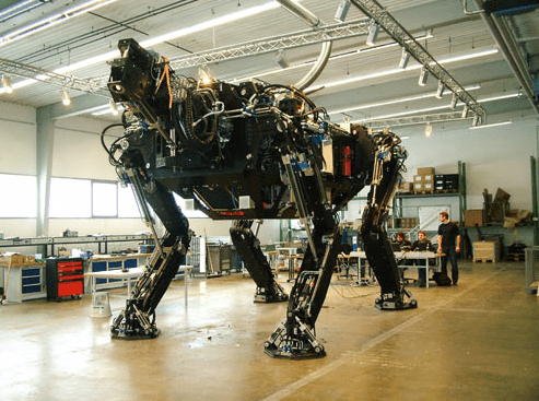 Книга Рекордов Гиннеса пополнилась самым большим роботом в мире.