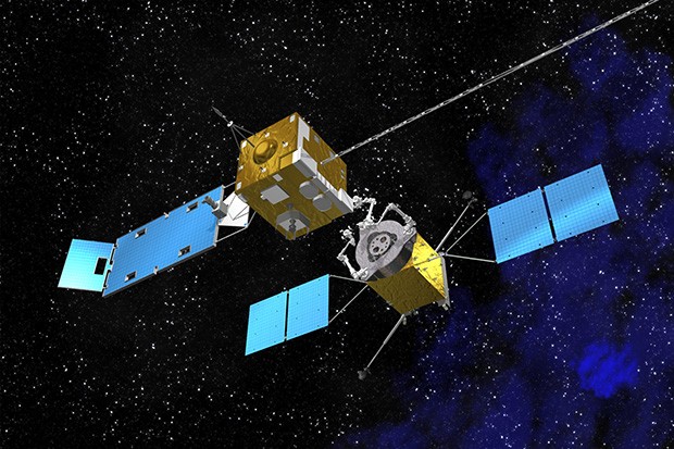 NASA тестирует роботов для дозаправки спутников!
