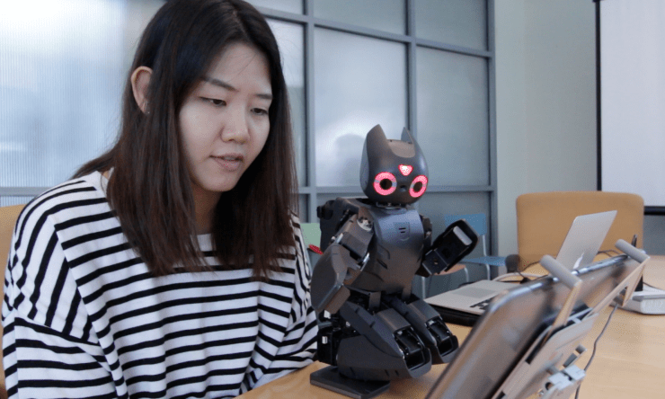 Обучение роботов игре Angry Birds поможет в реабилитации детей