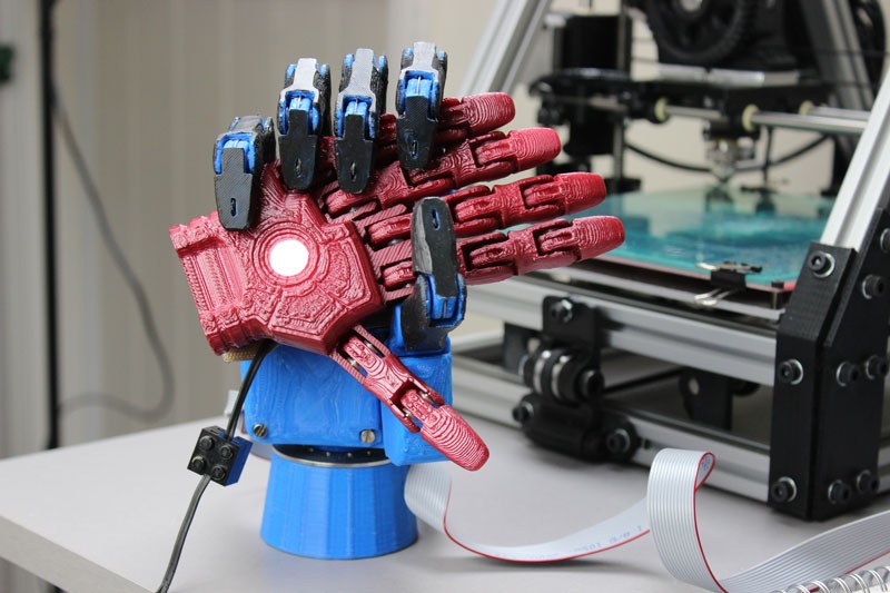 Протез руки, созданный с помощью 3D принтера, в финале конкурса Intel