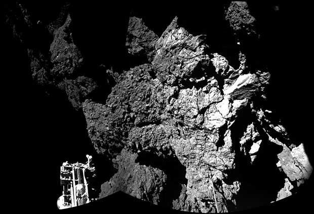 Подборка видео за неделю: высадка на комету, асимо и гигантские боевые роботы!