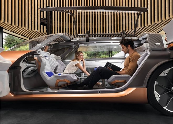 Концепт-кар Renault Symbioz — электромобиль как часть вашего дома